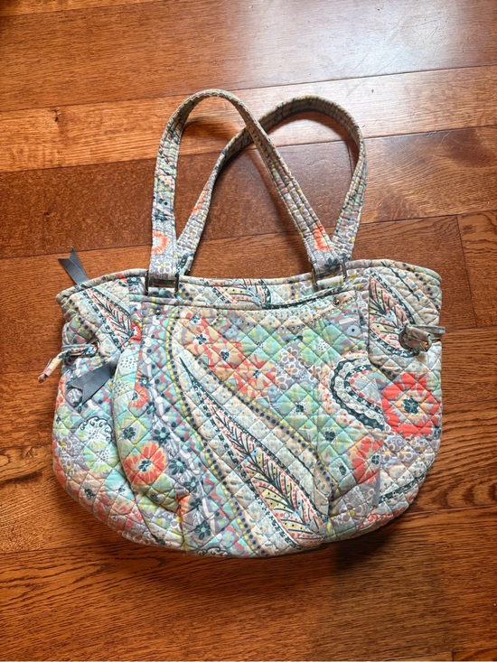 Vera Bradley Handbags - Retired Vera Bradley Citrus Paisley Glenna Satchel
